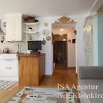 Apartment Jodler - In Position *