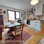 Jodler - In Position Apartment *