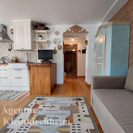 Jodler - In Position Апартаменти *